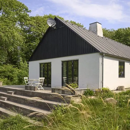 Vakantiehuis Agir - 200m From The Sea By Interhome